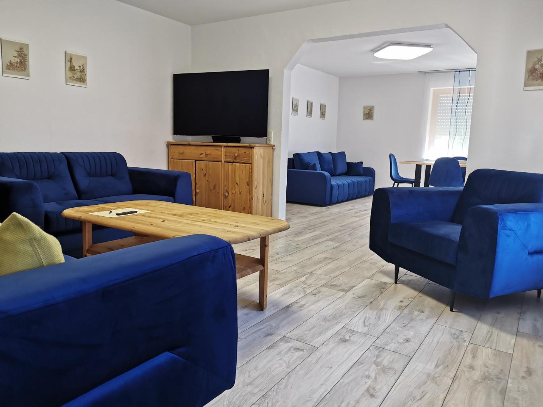 Hotel Garni Jaegerhof Сигмаринген Екстериор снимка